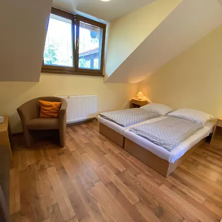 Na Raztocnom * Klenovec